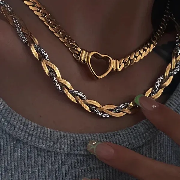 Gold_Dual_Tone_Twist_Necklace_For_Women